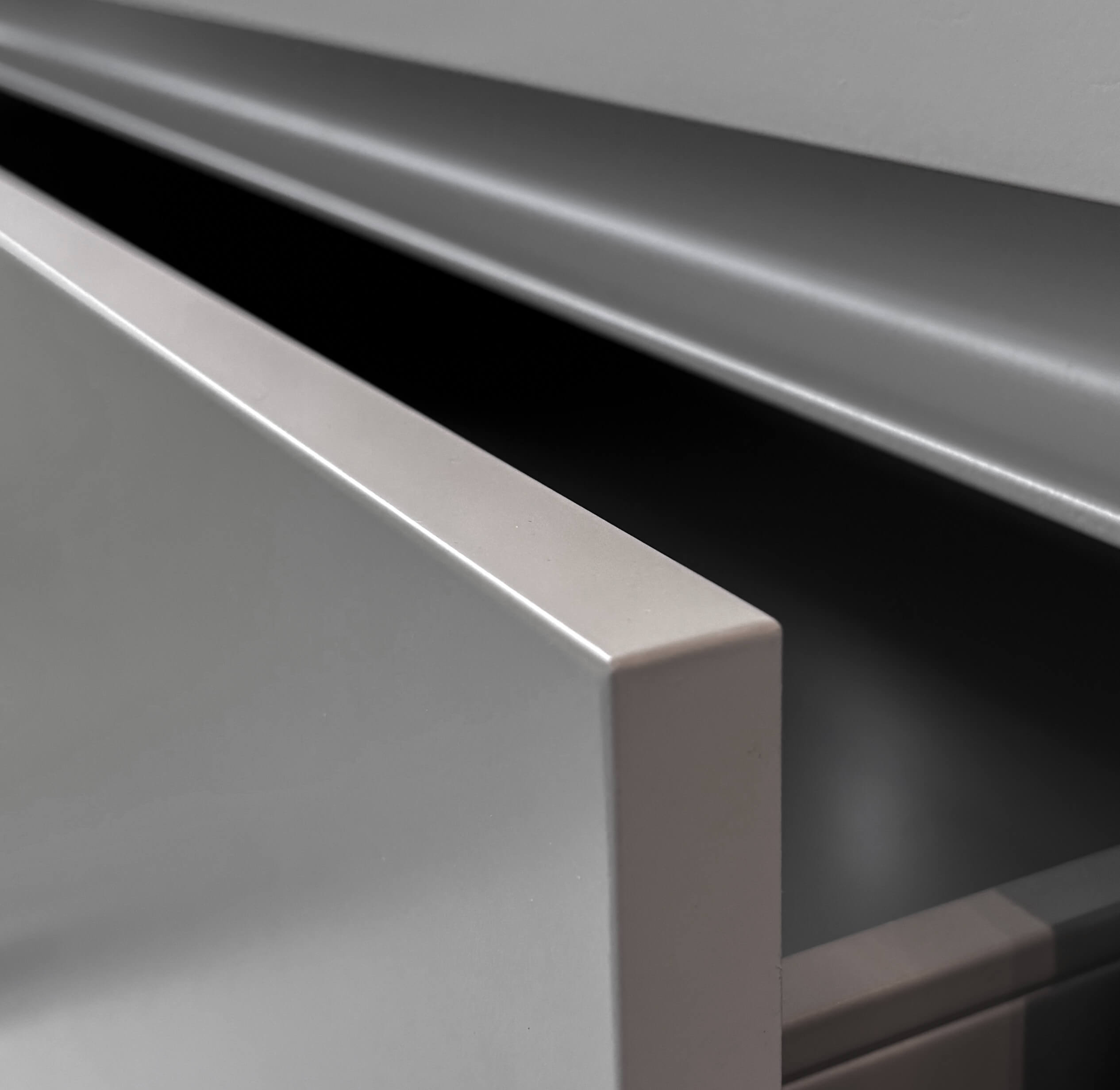 Powder coated aluminium